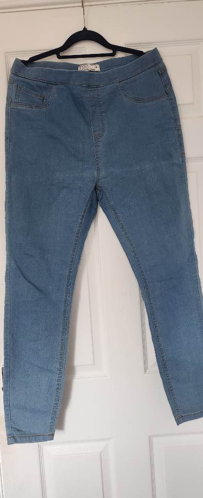 365 Kate Shaper Jeggings | Size 14 | Light Wash denim