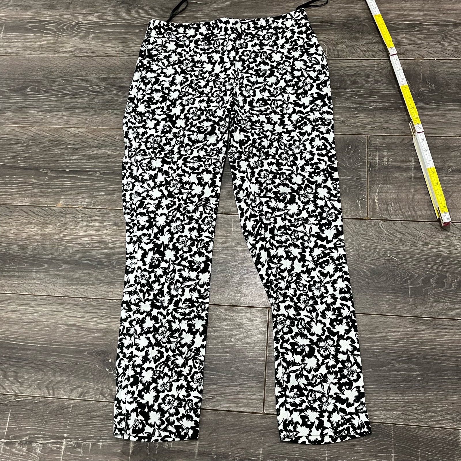 Women’s Trousers Ankle Length Black White Size 10