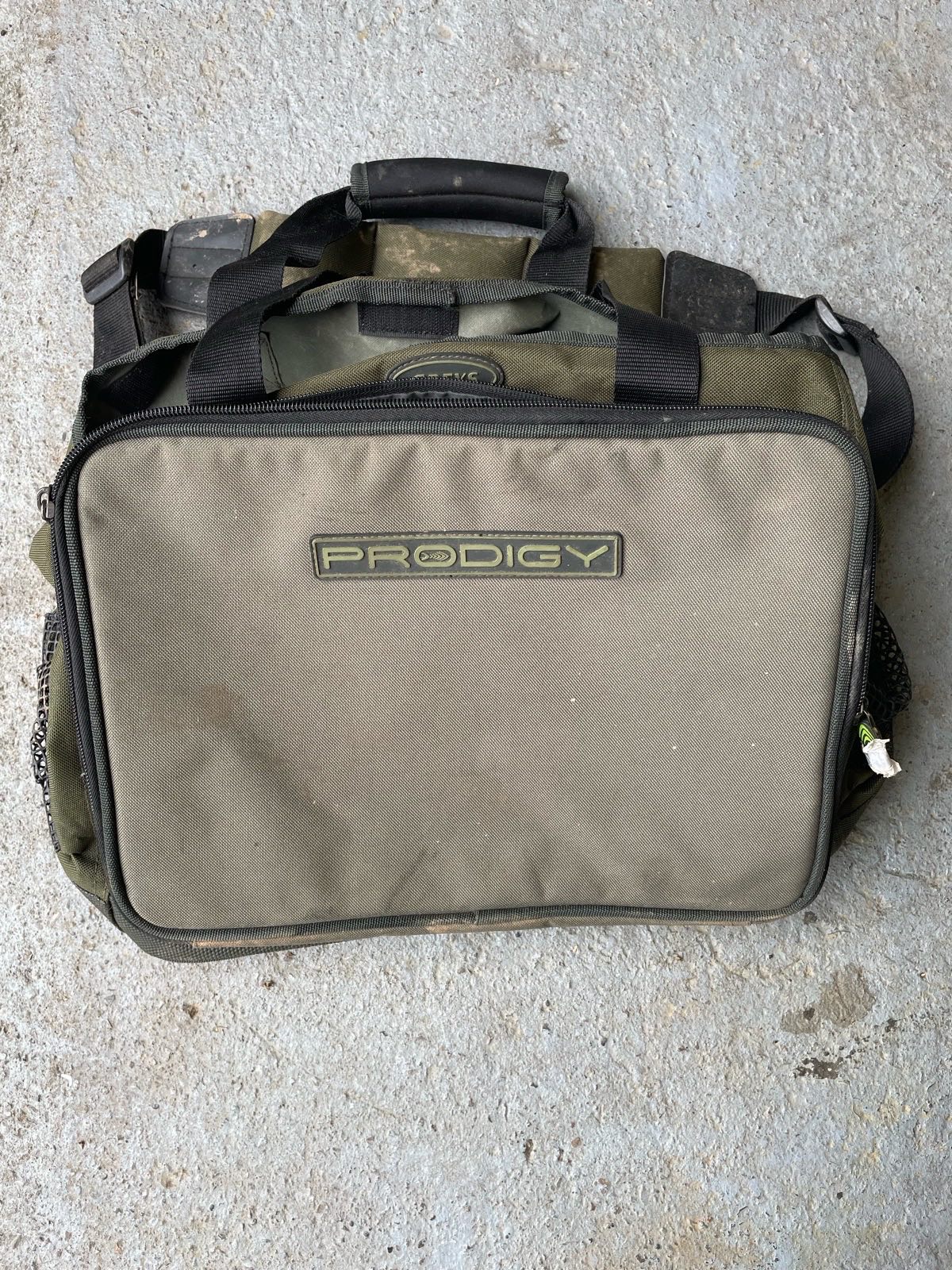 Greys Prodigy On-The-Move Fishing Tackle Bag