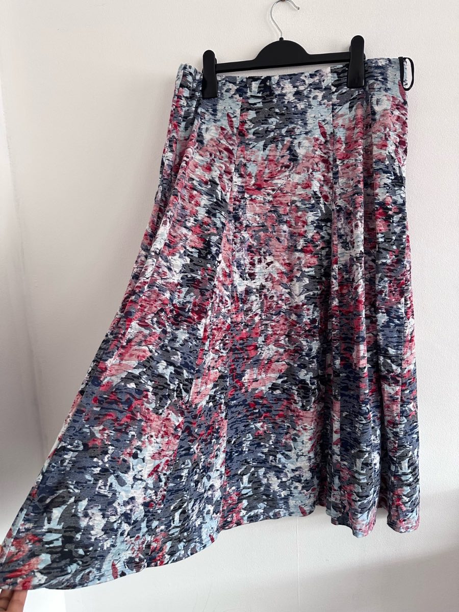Isle Collection EWM Floral A-Line Midi Skirt Size 16 Pink Blue Summer