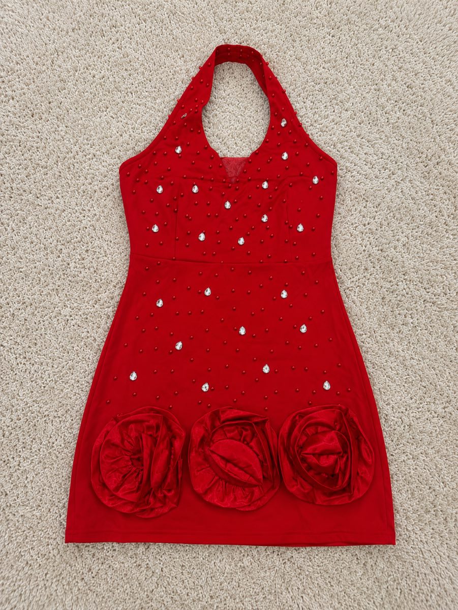 Backless short red gown
