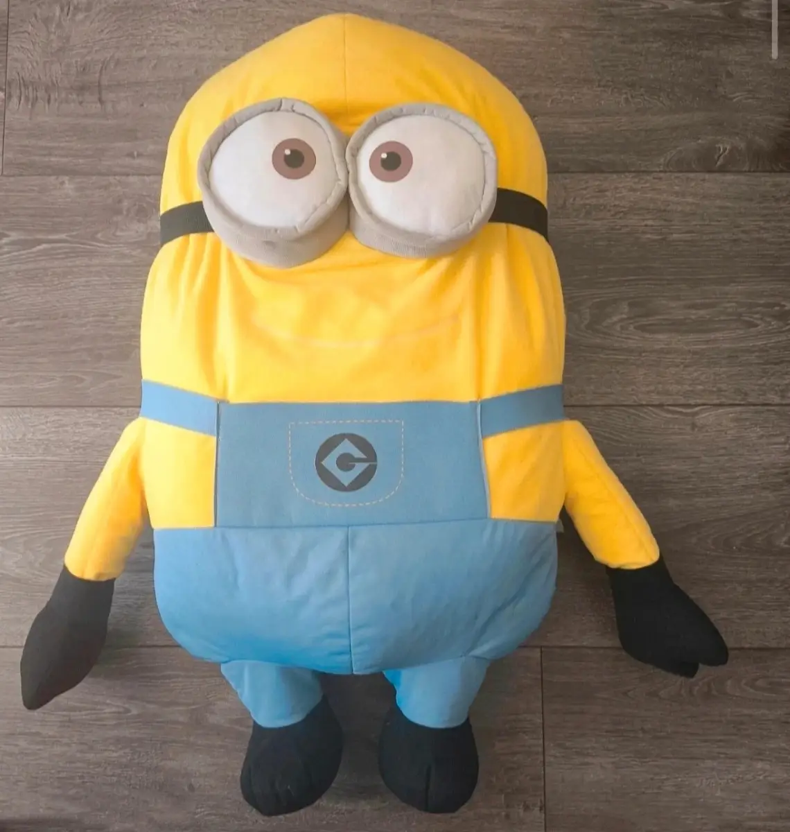 Jumbo Despicable Me 2 Minion Plush Toy (Bob / Two-Eyed Minion) - 32in