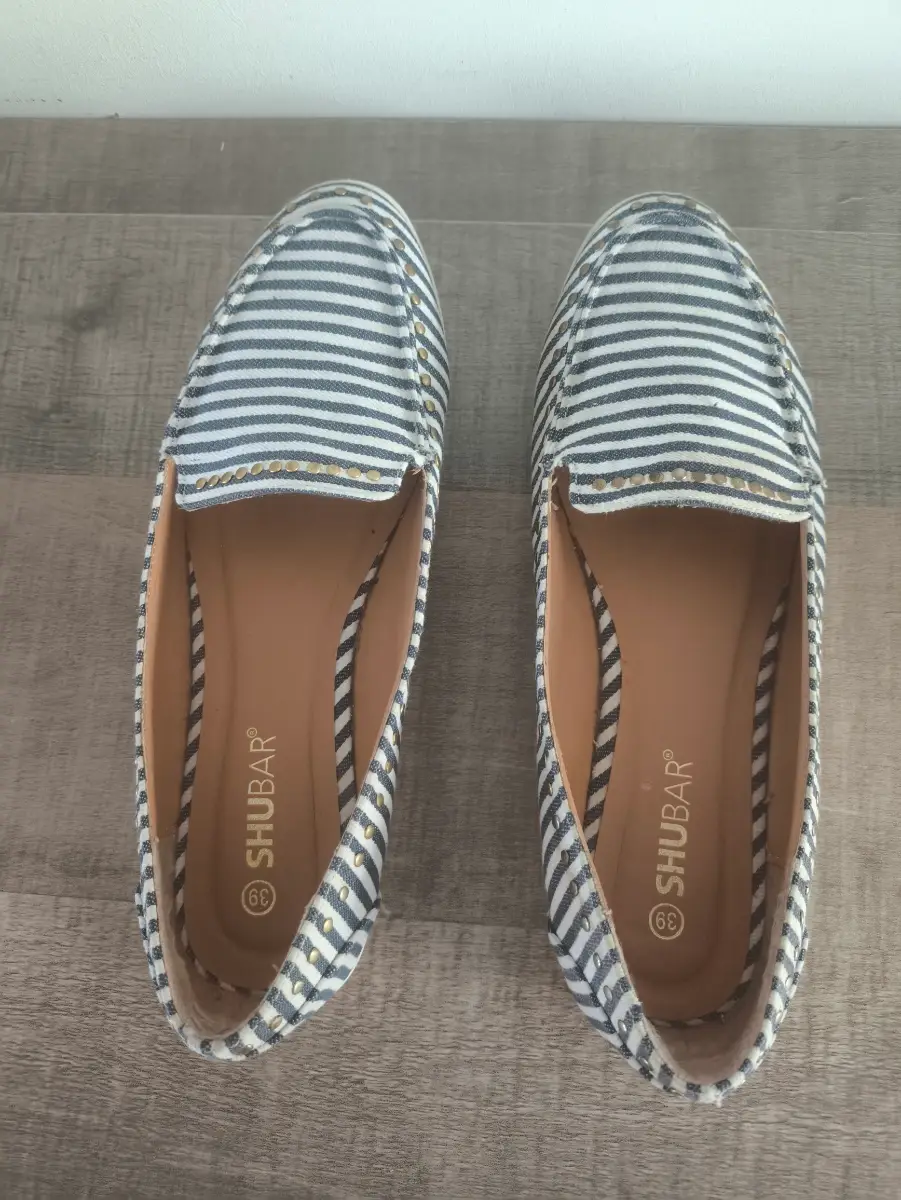 Striped Studded Loafers / Slip-On Flats (Size 39)