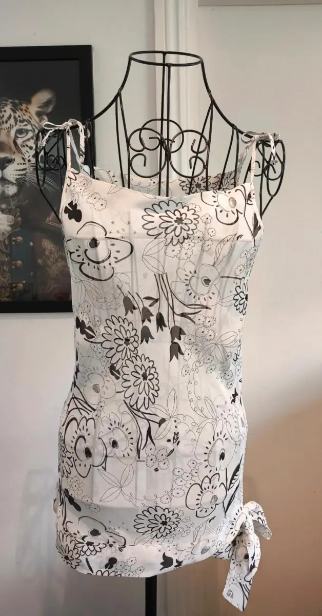 Topshop Monochromatic Floral Camisole - Size 8