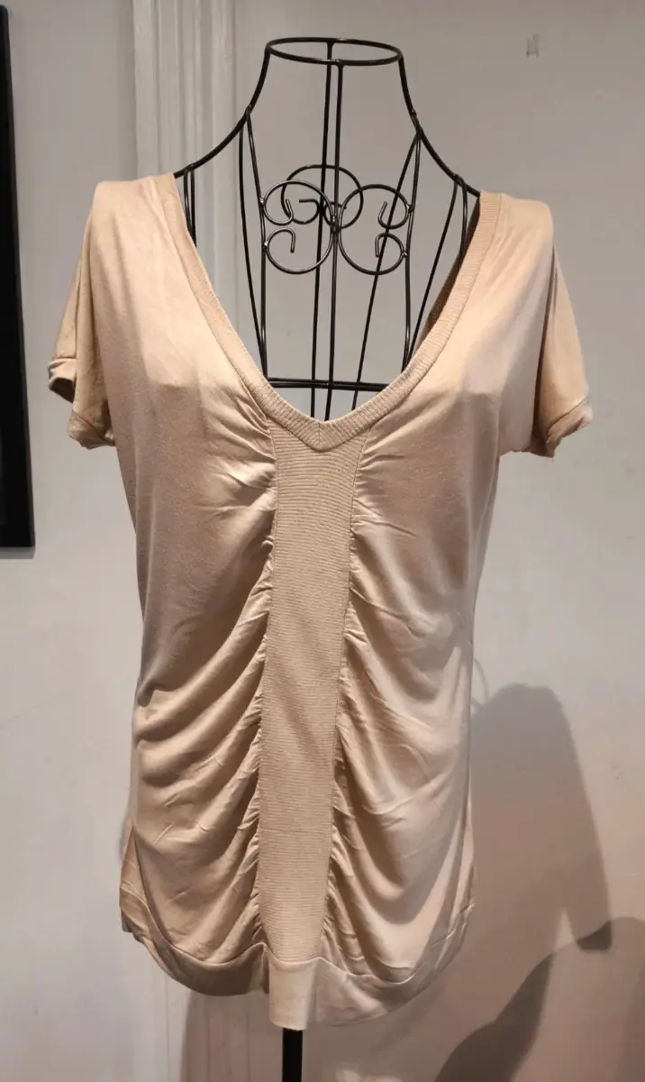 Warehouse off the Shoulder Beige V-Neck Ruched Top (Size UK 10 / EUR 38)