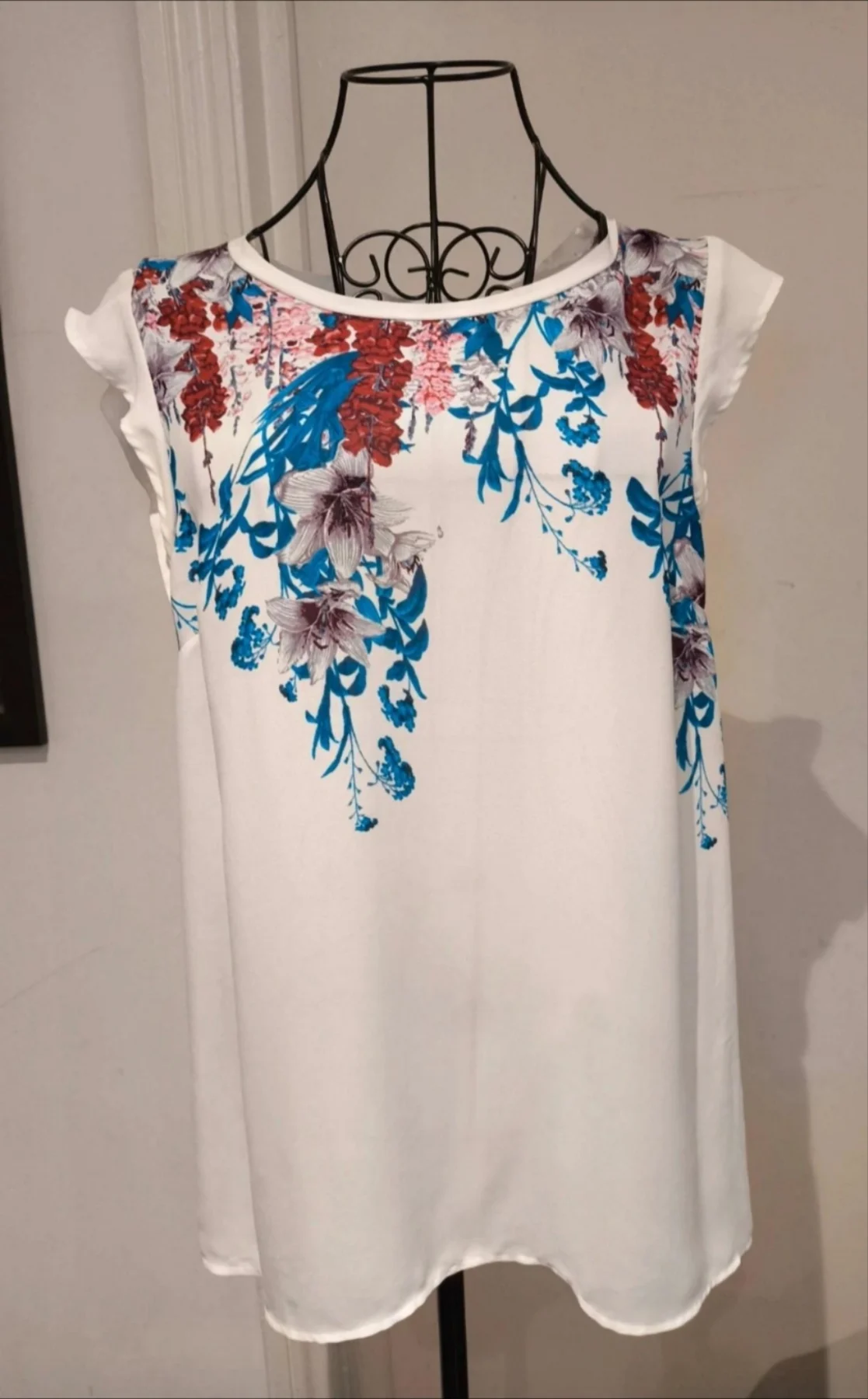 Oasis Floral Flutter Sleeve Top - Size UK 12 / EU 38