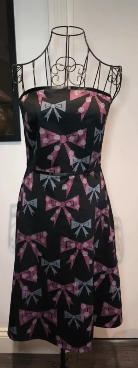 Vintage-Vibe Bow Print Strapless Dress - Size 10