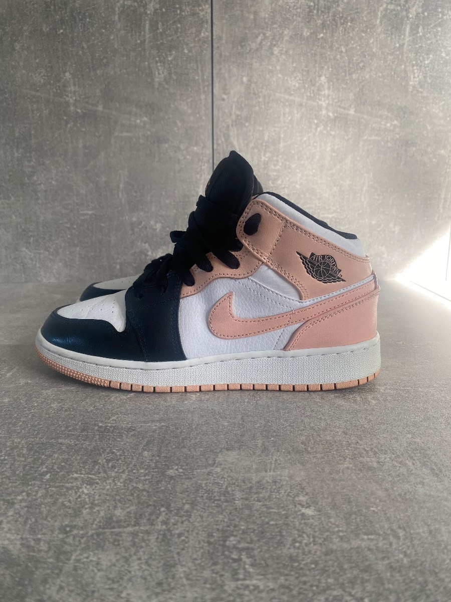 Nike Air Jordan 1 Mid Arctic Orange UK 4 women's great condition