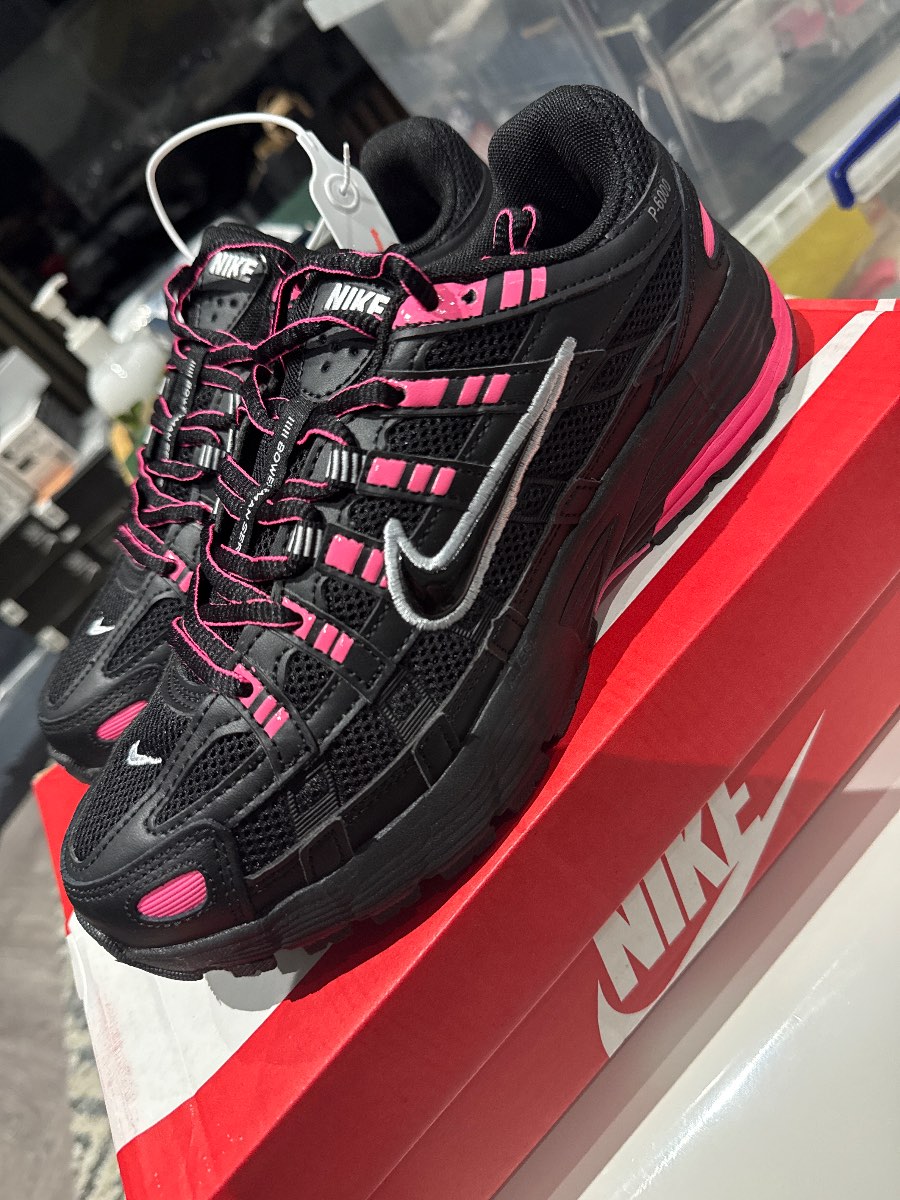 Nike air P6000 woman’s size 5 black and pink