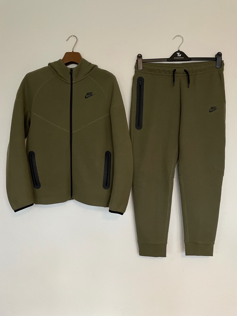 Nike Tech Fleece Tracksuit Olive Green Boys Size XL 13-15 Years Old
