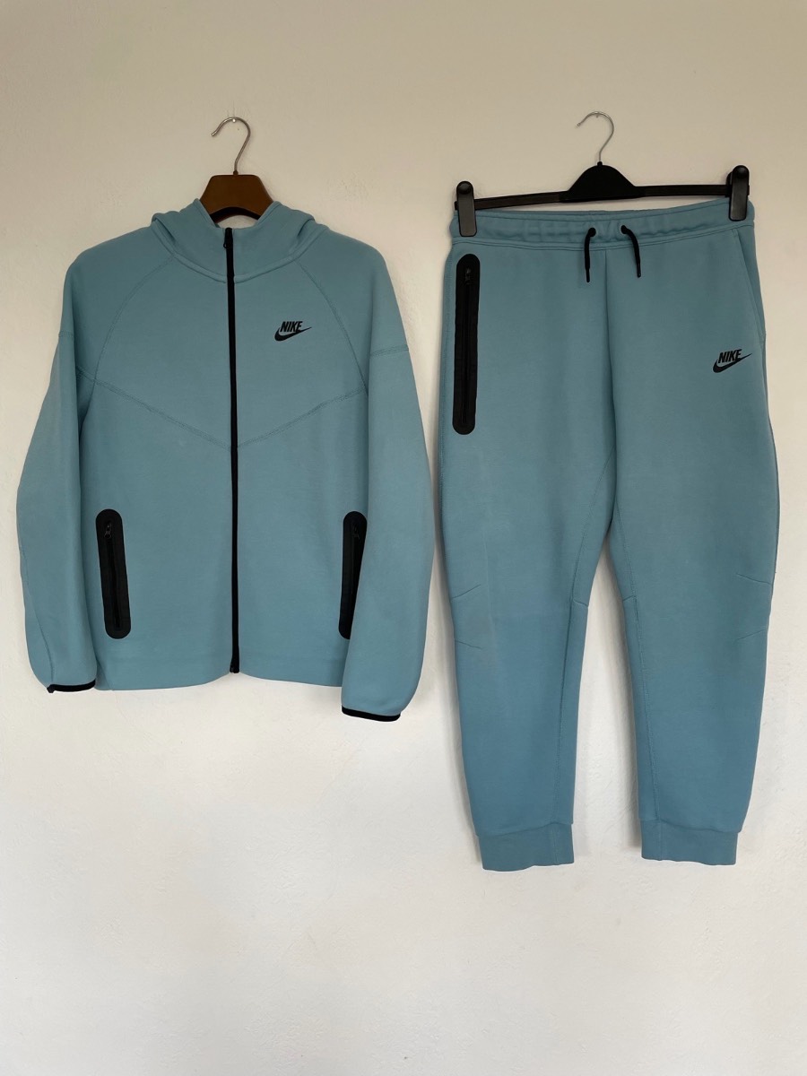 Nike Tech Fleece Light Blue Tracksuit Boys Size Large 11-13 Years Old