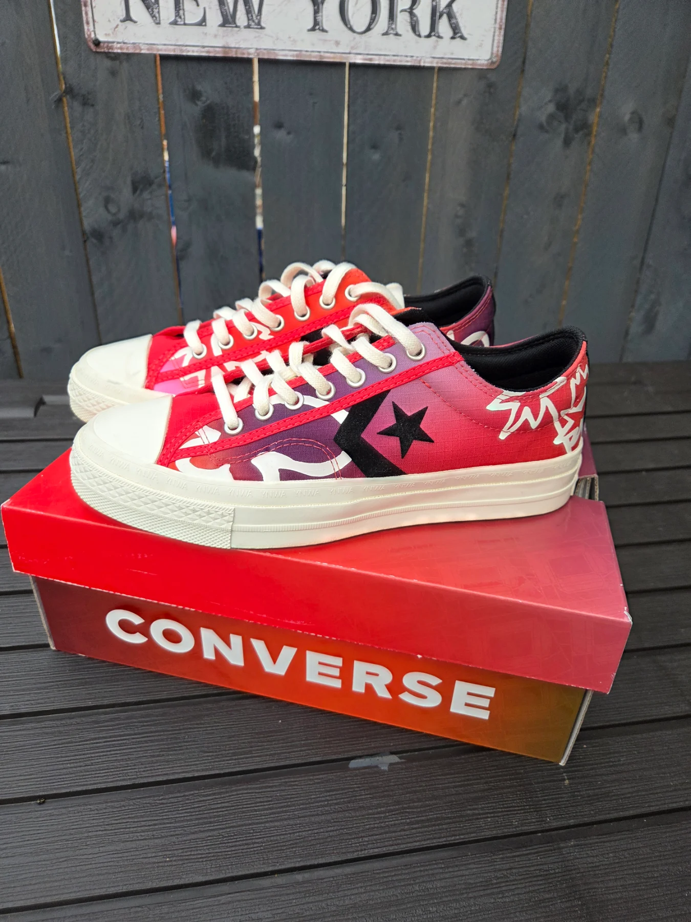 Liverpool fc converse