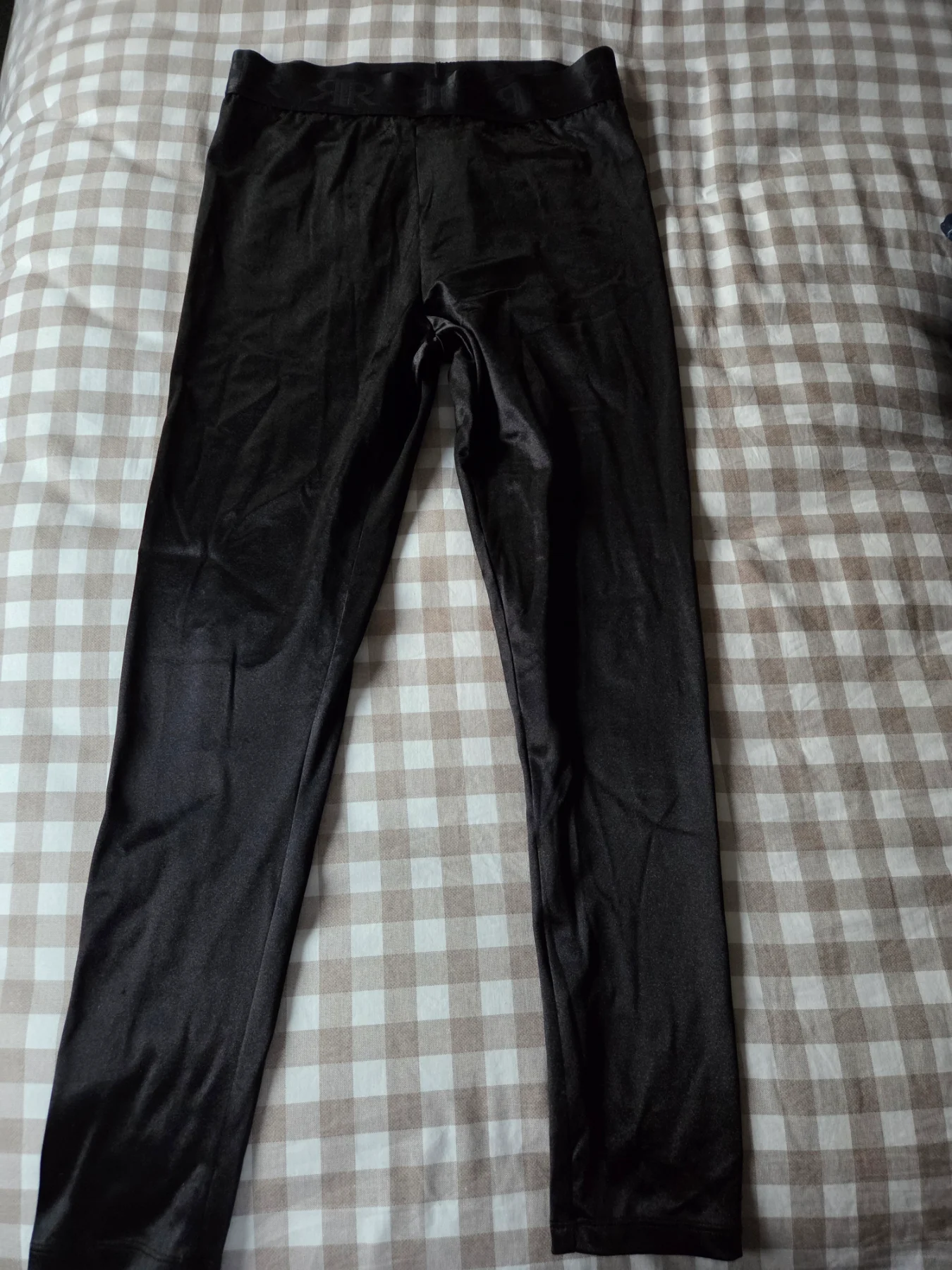 Ladies shinny leggings