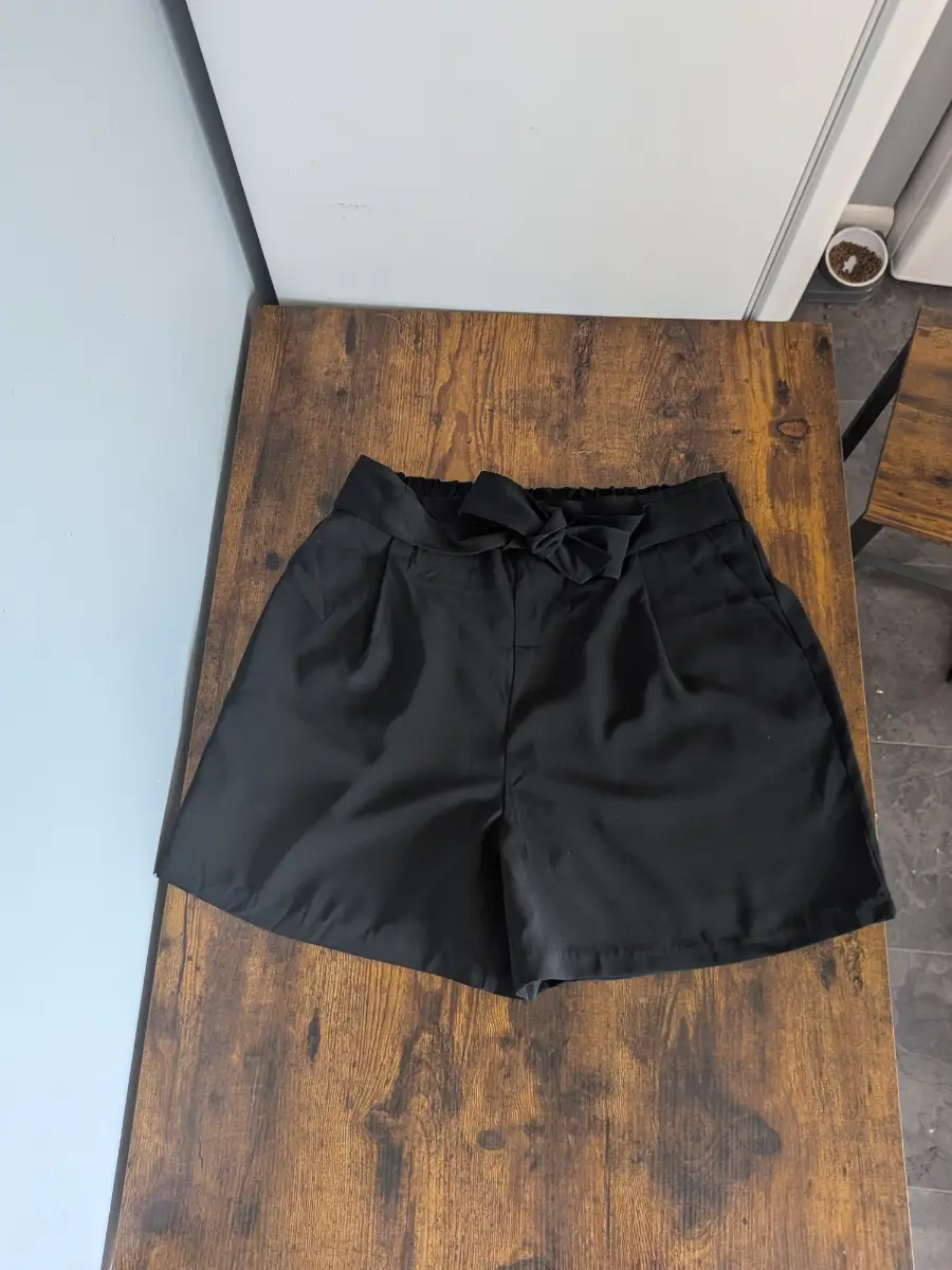 BNWT New Look "Ruby" Black Belted Tie Waist Shorts - Size 12