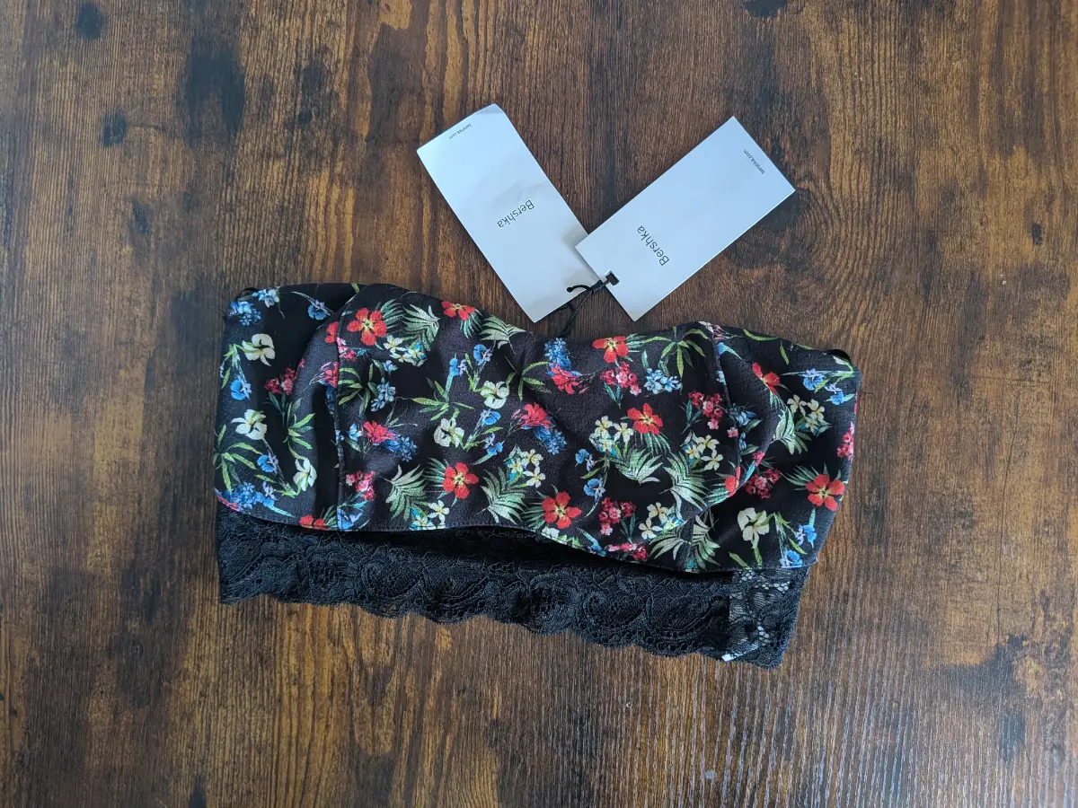 BNWT Bershka Tropical Floral Lace Back Bandeau Top - Size M