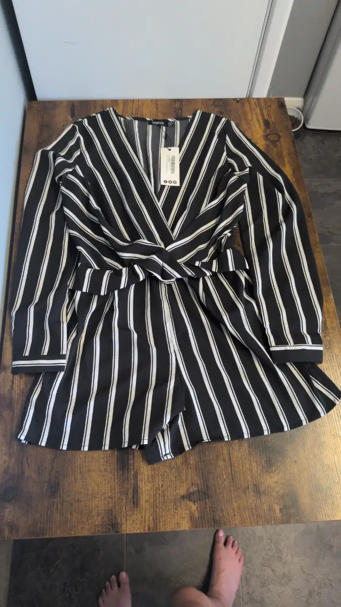 BNWT Boohoo Striped Twist Front Playsuit Romper Black/White - Size 10