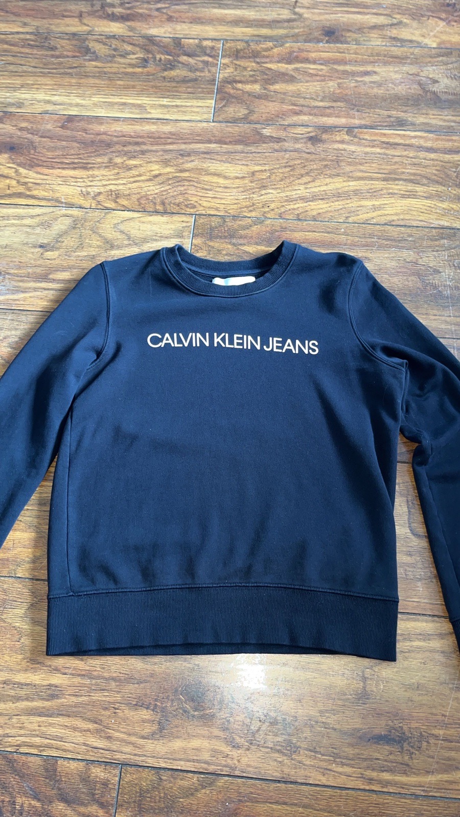 Small women’s black Calvin Klein pullover jumper