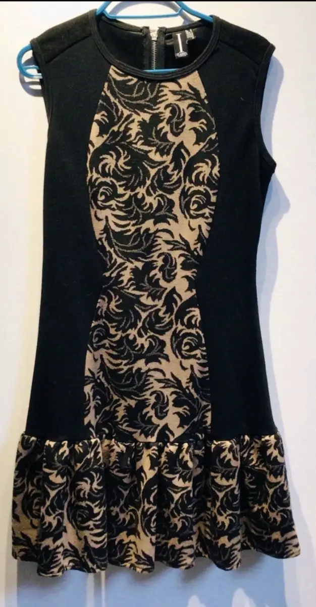 Izabel London Dress. V. Good. Medium