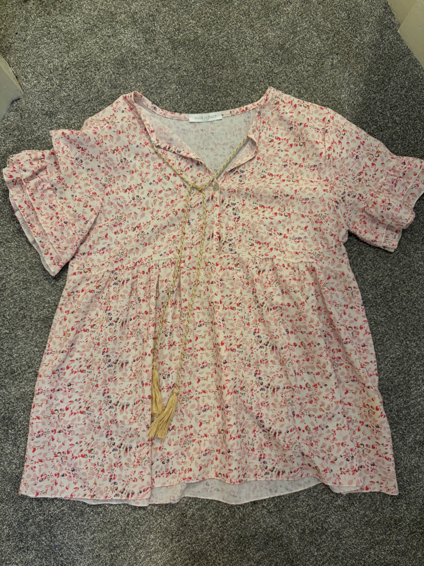 Made in Italy floral top with beaded tie at front size10