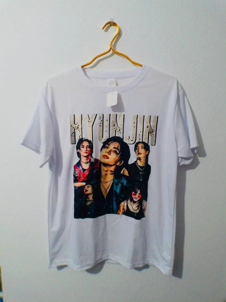 Bnwt Unisex S StrayKids White Hyunyin T-shirt Special Occasions Autumn Collectors Item Elastane