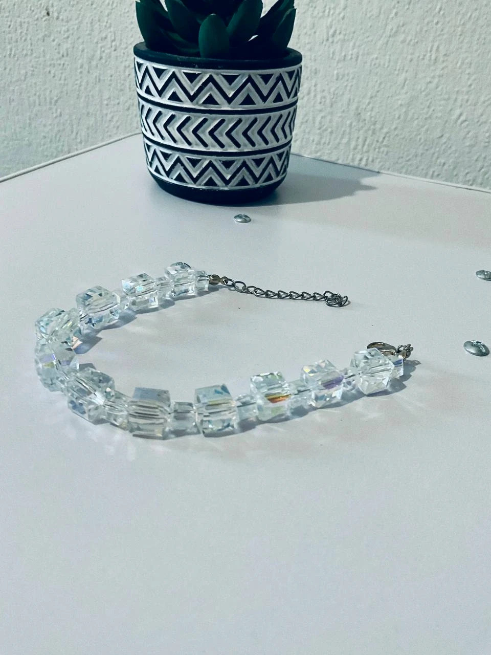 Very Good Iridescent Cristal Women's Vintage Bracelet