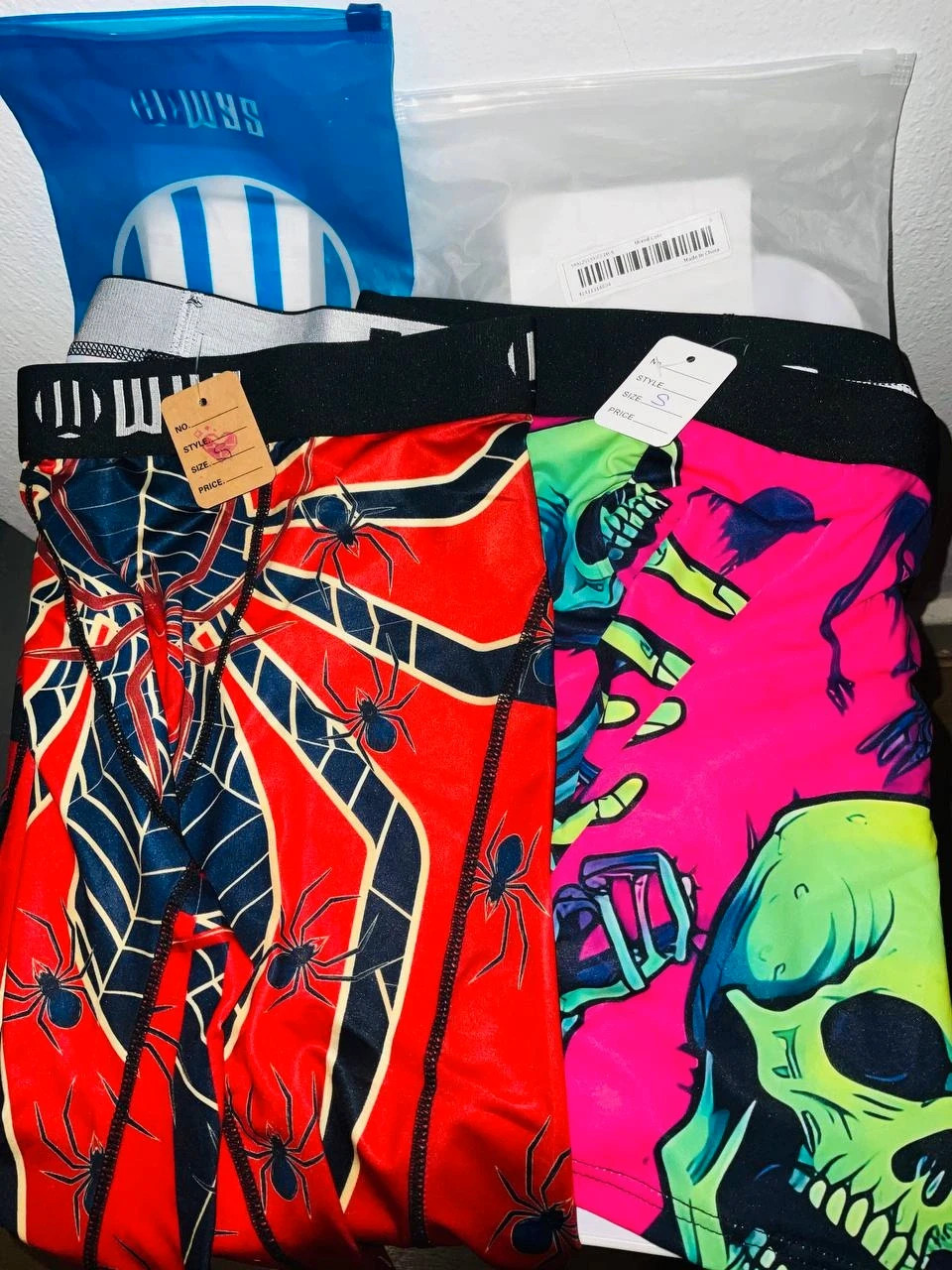 Bnwt Men's Boxers S pink skull black spider Elastane