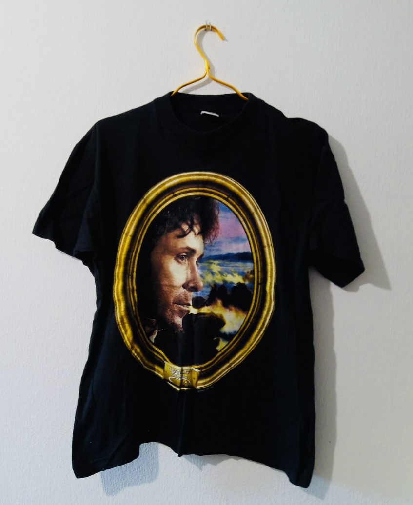 Bnwot Cliff Richard Black Tour T-Shirt M Heathcliff Frame Print All seasons