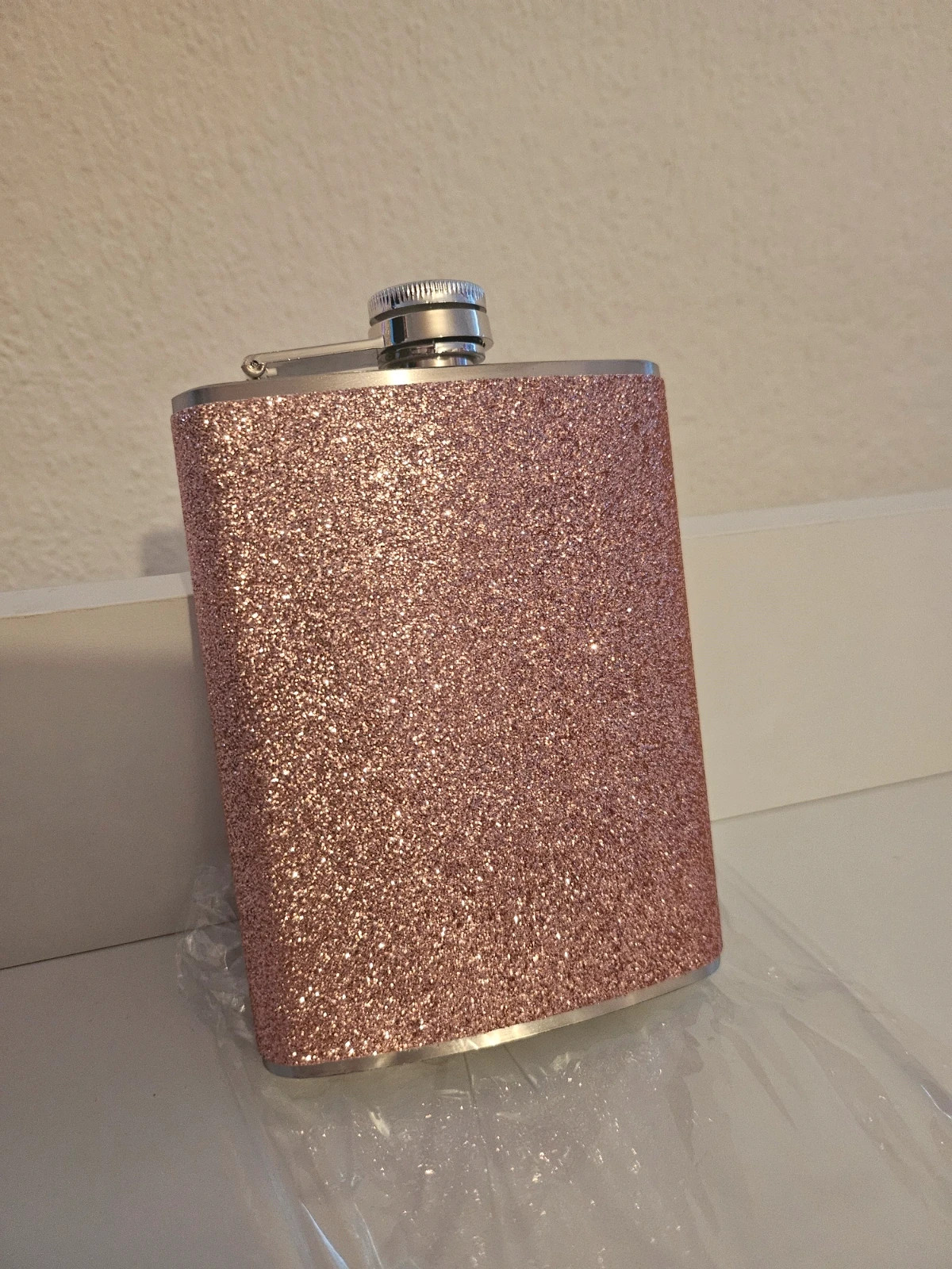 Portable Flask Pink Glitter Freebie paying full price