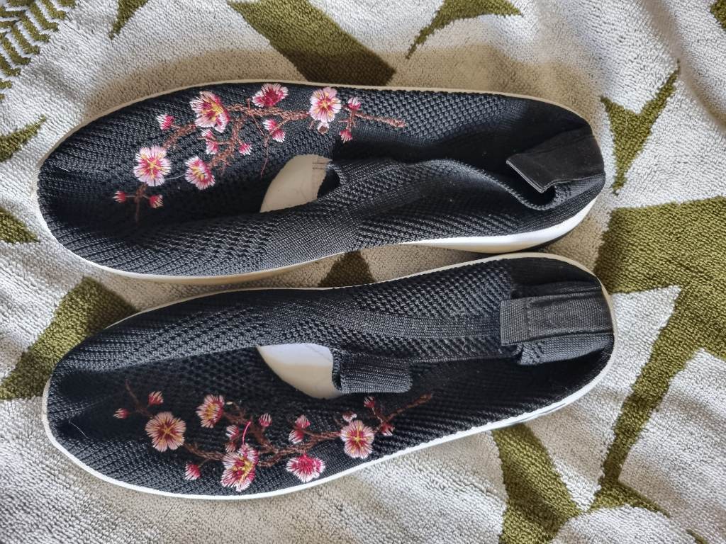 Ladies trainers