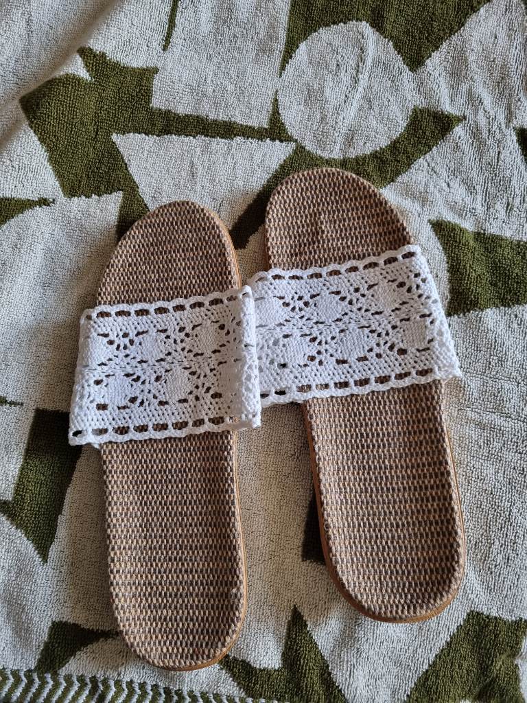 Ladies sandles