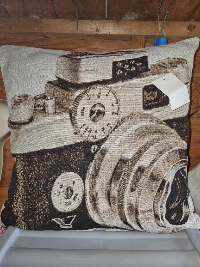Cushion camera design