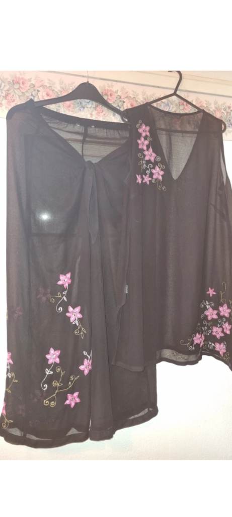 Ladies beach cover up two piece