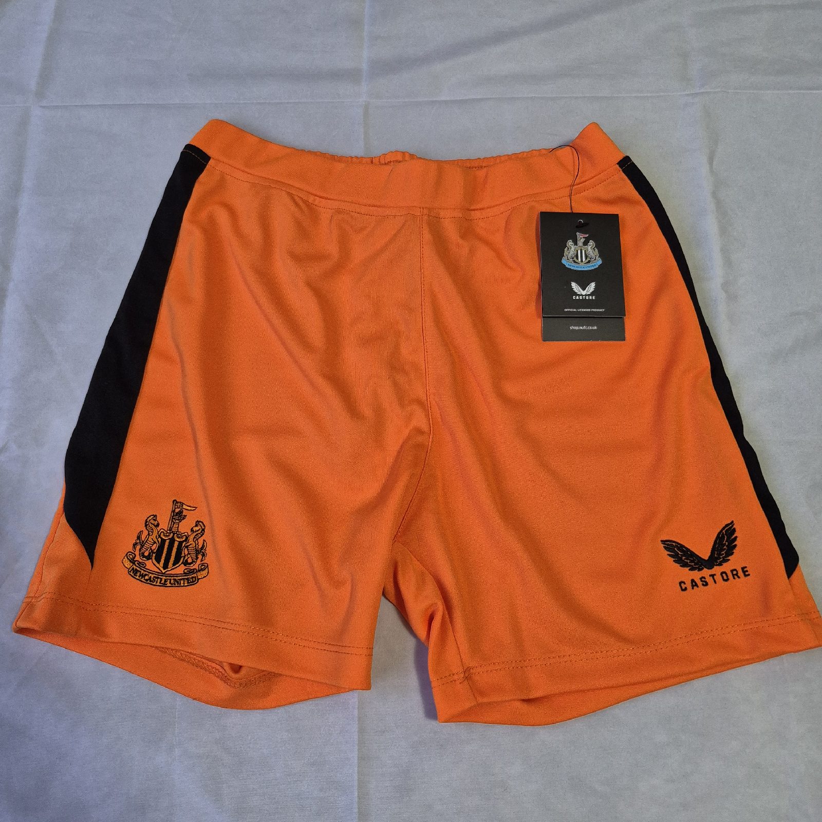 Newcastle United Goalkeeper Shorts Junior Size Large Orange Castore BNWT