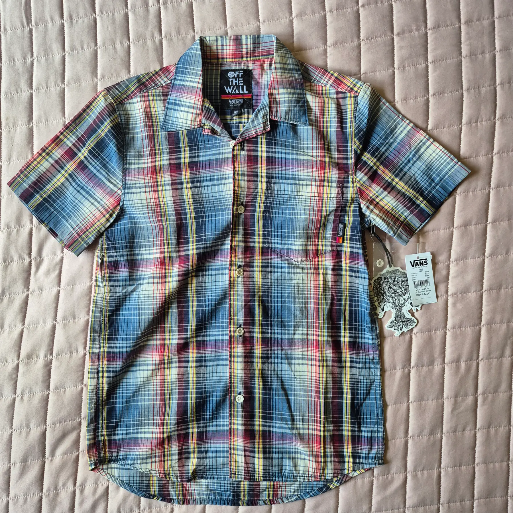 VANS Shirt - Boys shirt sleeve shirt Size Medium Brand new with tags.