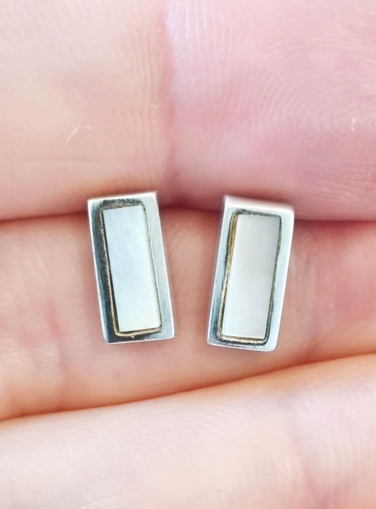 Silver 925 rectangular mother of pearl set stud earrings