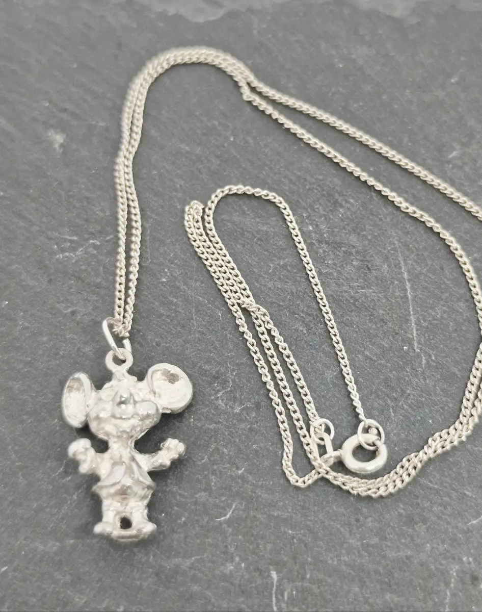 Sterling Silver Hallmarked Mouse pendant necklace