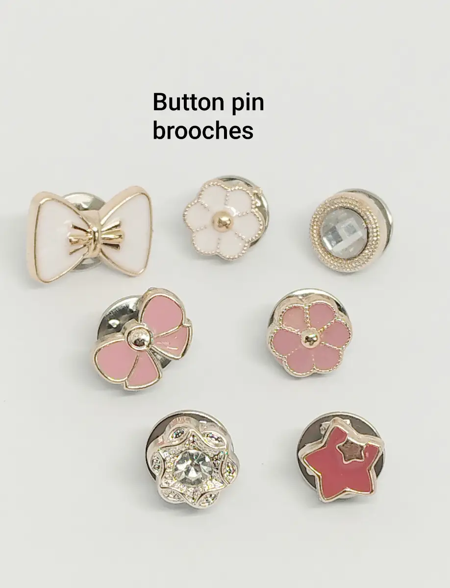 7 mixed style button pin brooches