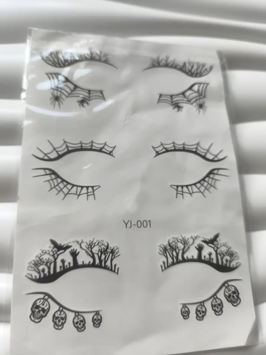 Set of 3 pairs of eye tattoos for Halloween