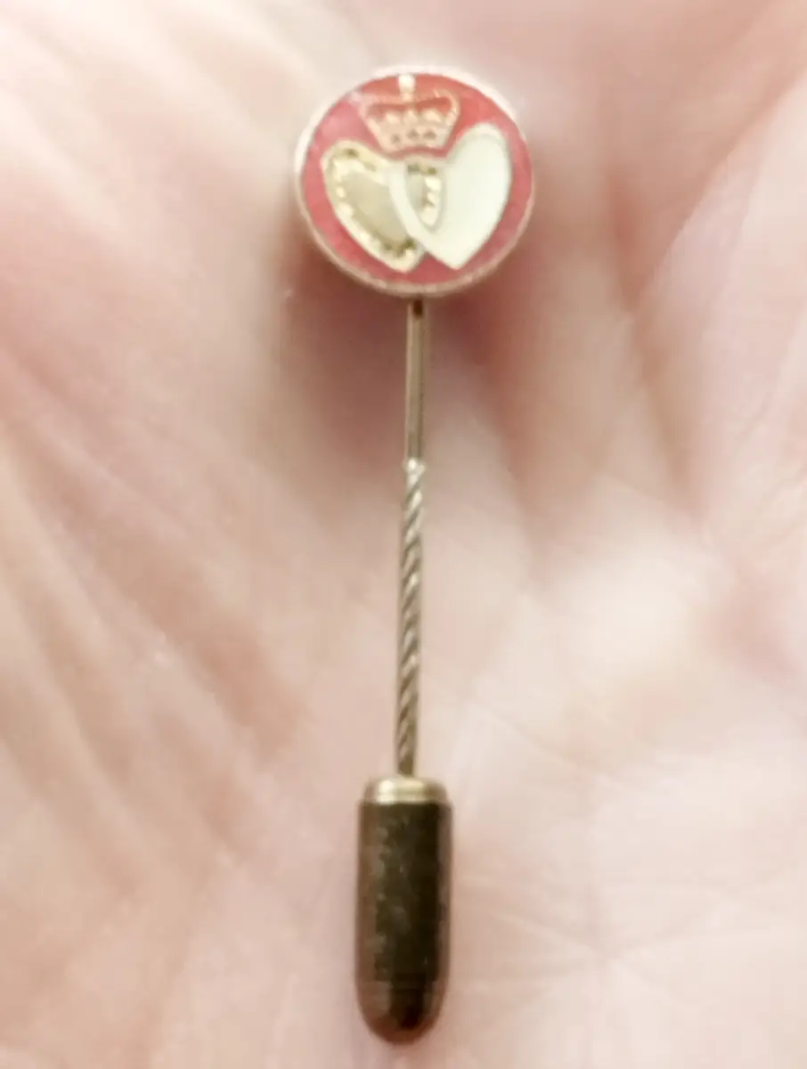 Vintage Blood donor stick pin brooch