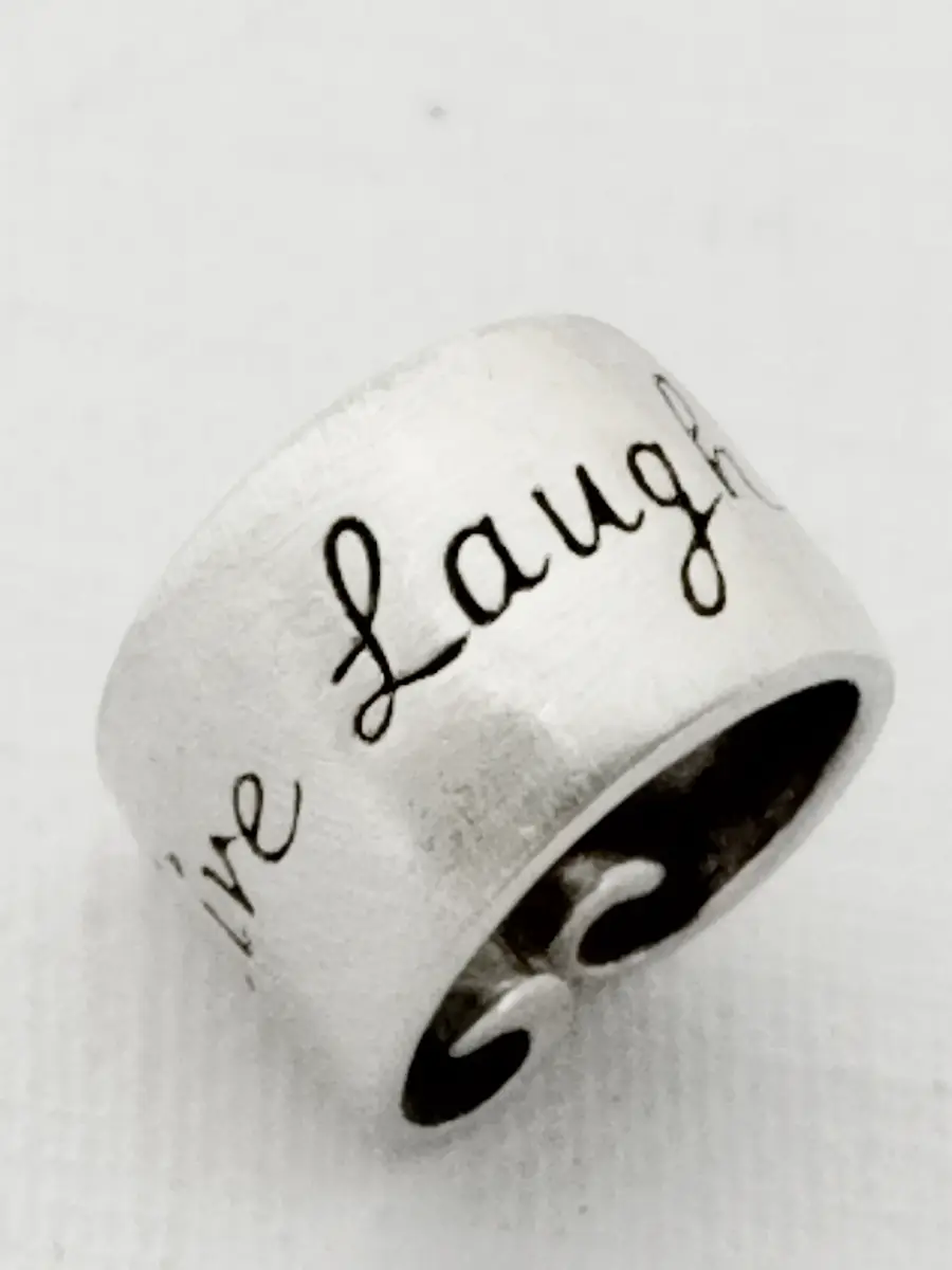 Chamilia silver hallmarked 925 Live Love Laugh scroll bracelet charm