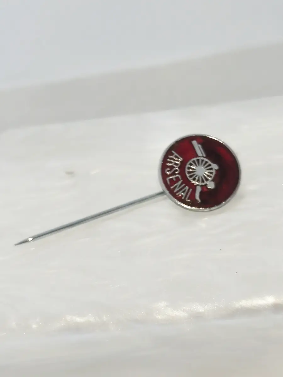 Arsenal Enamel & metal stick tie pin