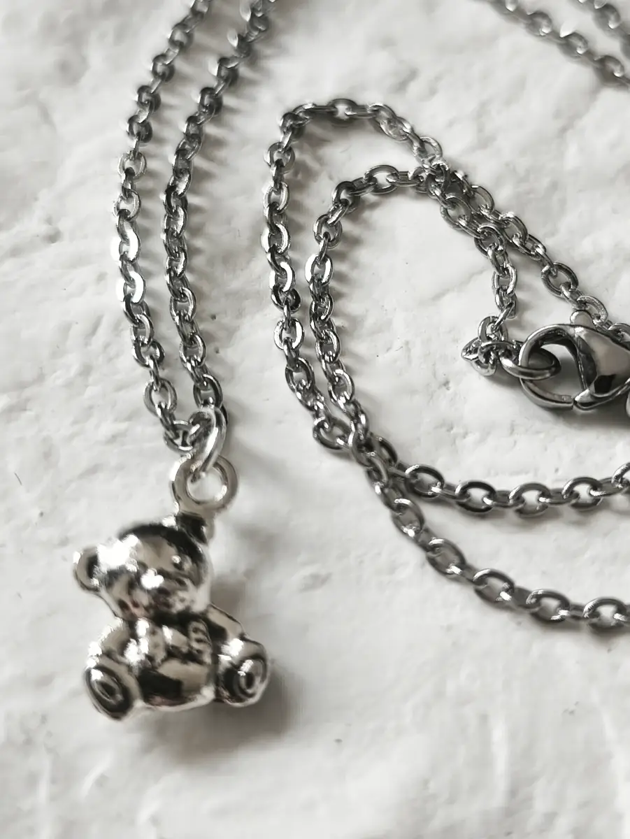 Teddy bear pendant & chain
