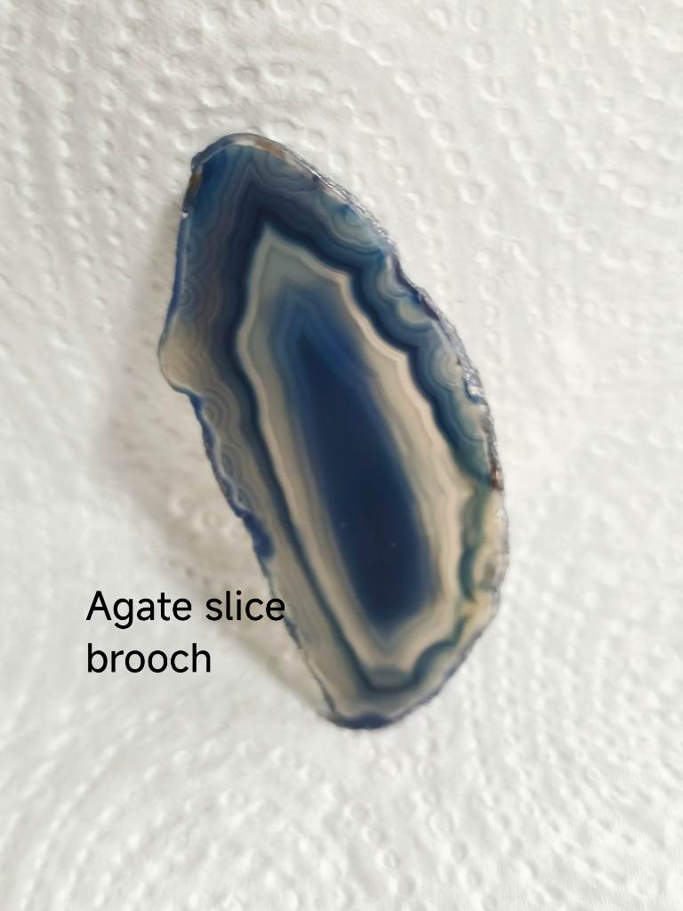 Shades of blue Agate slice brooch