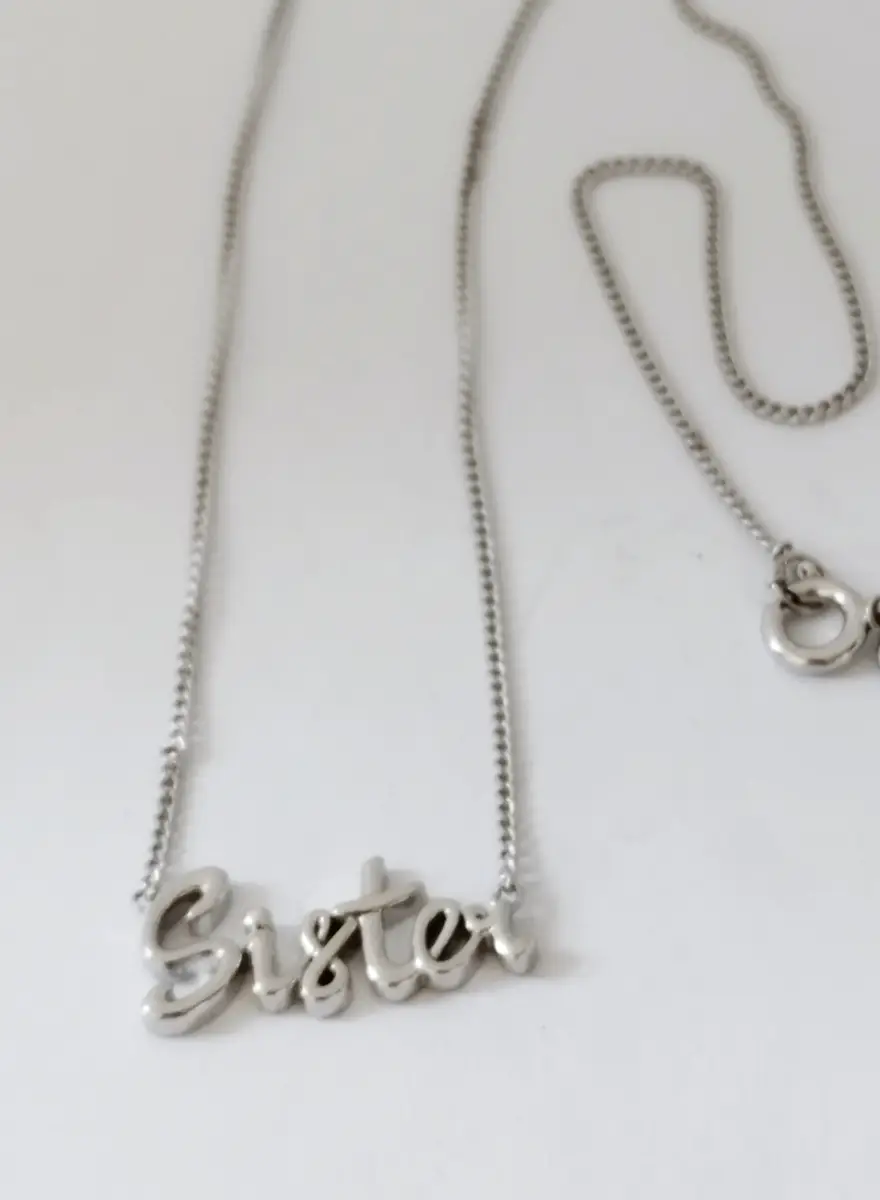 Silver 925 hallmarked Sister necklace