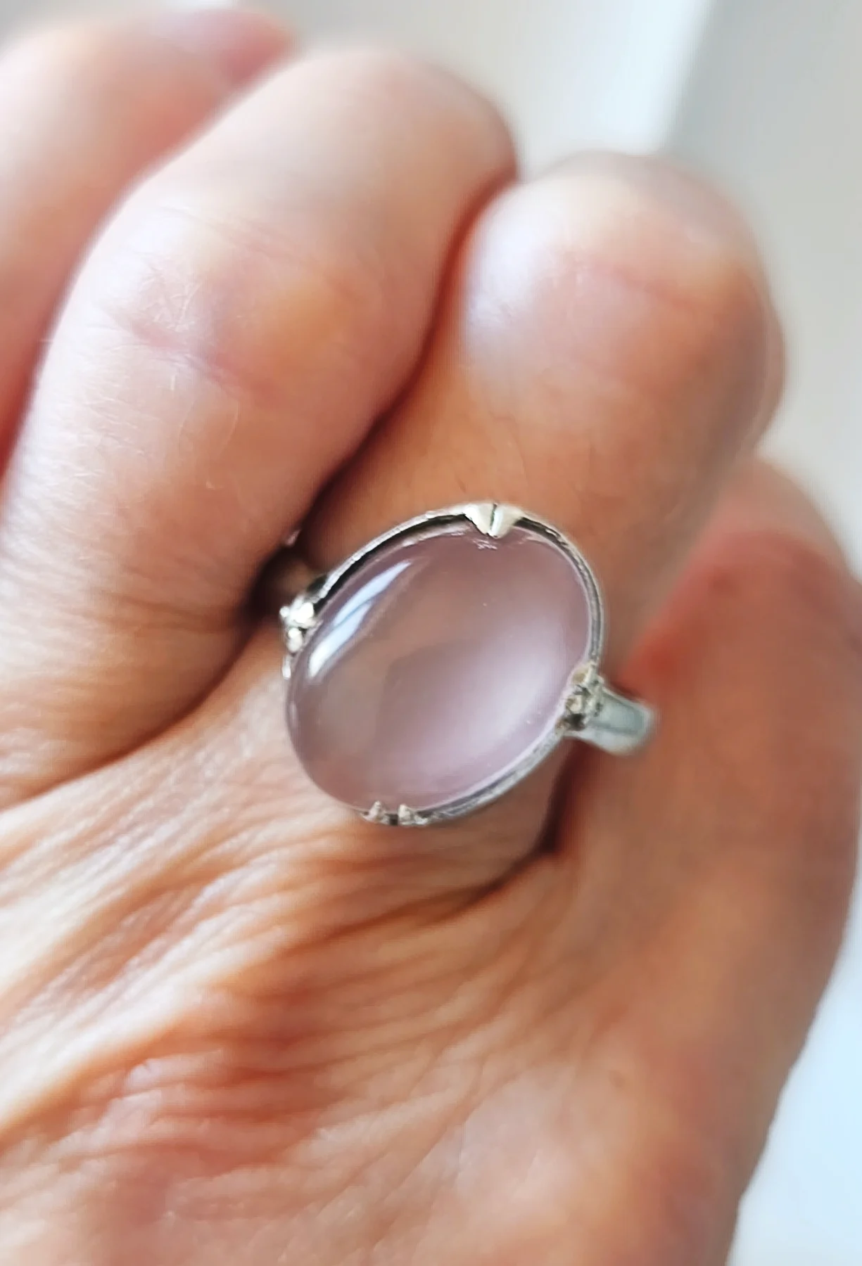 Oval rose quartz sterling silver ring size R