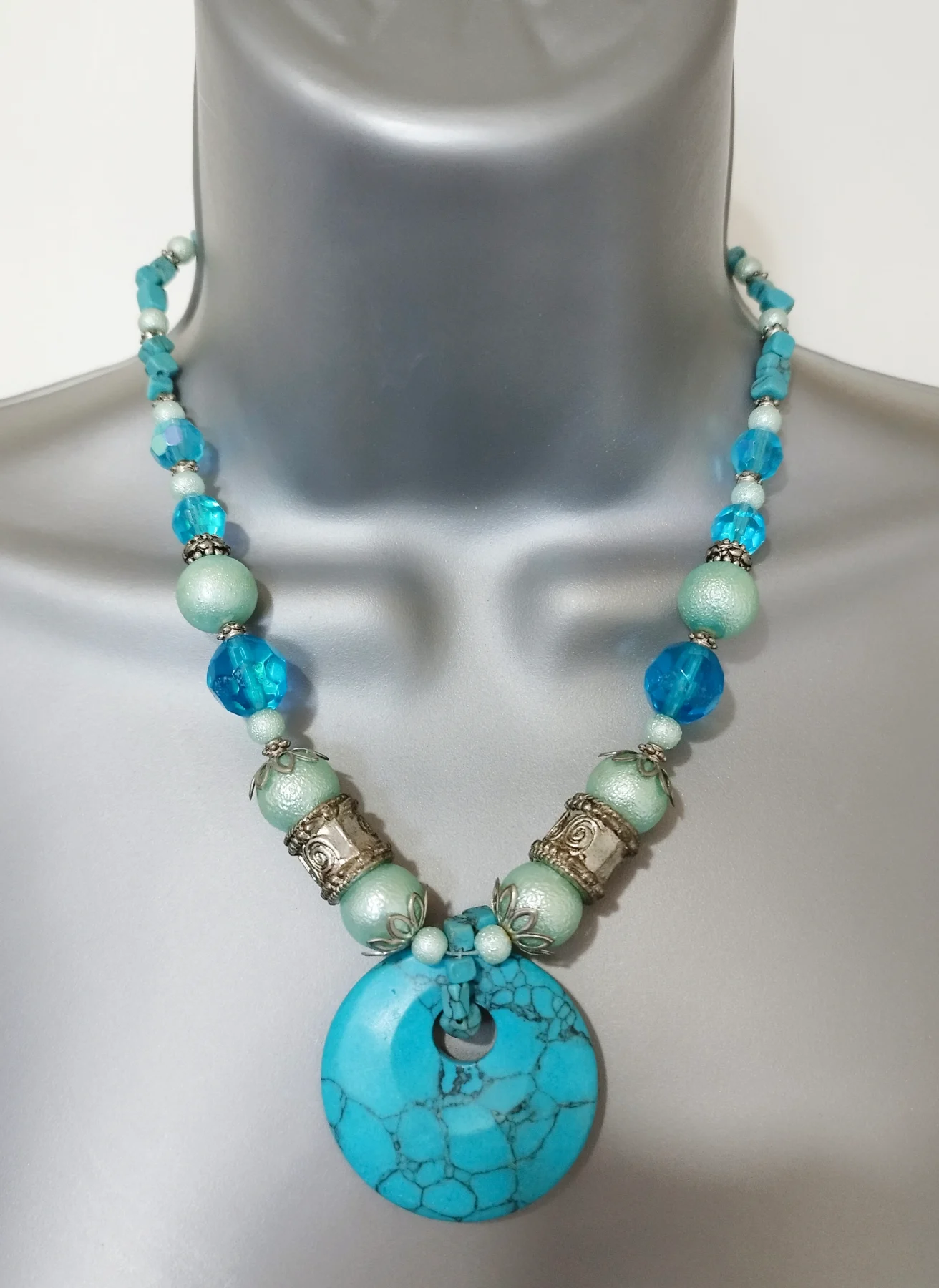Stunning blue & turquoise beaded necklaces with silver beads