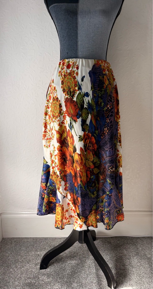 Vintage y2k boho floral midi dress size M
