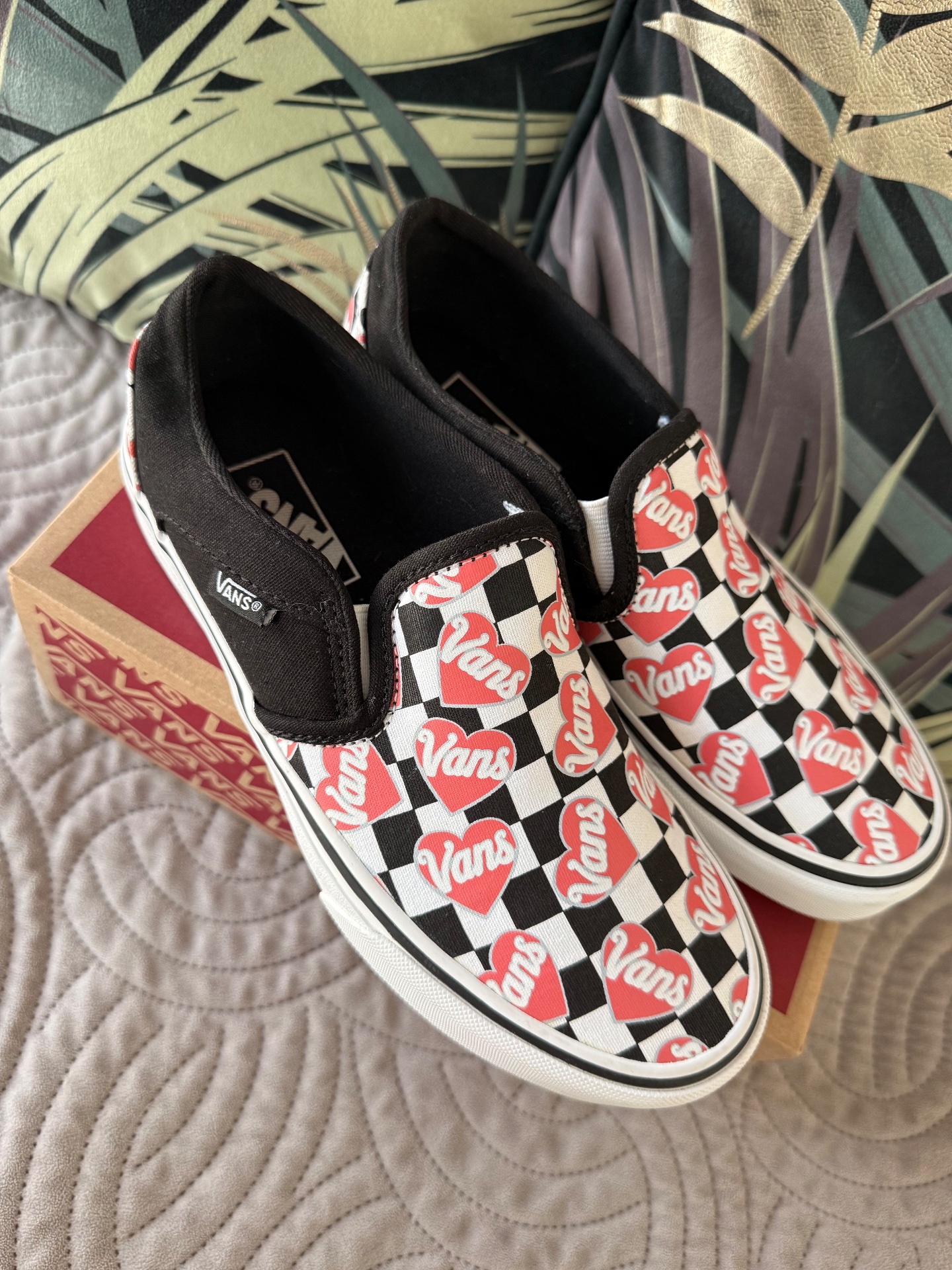 Vans - Asher checkerboard shoes size 4