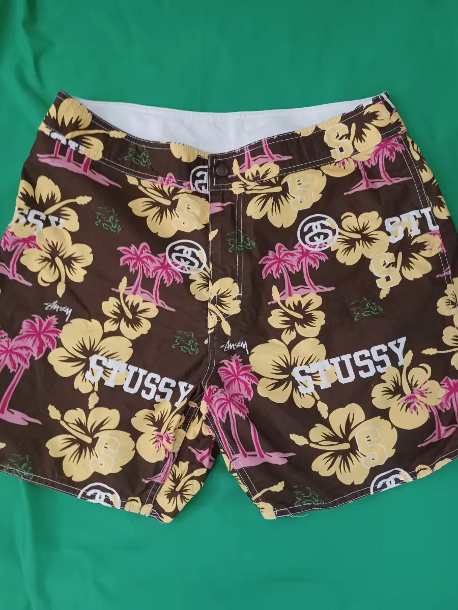 Stussy Mens Shorts. AUTHENTIC. EXCELLENT CONDITION. SIZE 33W.