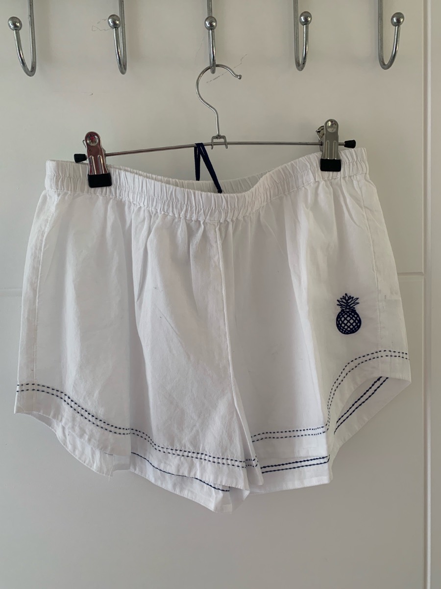 Figleaves resort white cotton navy blue embroidered summer holiday shorts uk14